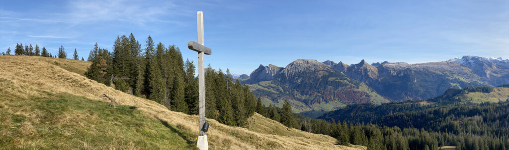 Rundwanderung Euthal - Nüssen - Chli Aubrig - Panorama 2