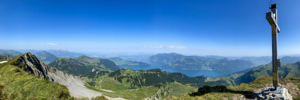 Rundwanderung Klewenalp - Schwalmis - Risentenstock - Panorama 2