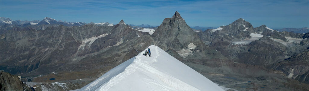 Hochgebirgstour von ZermattKlein Matterhorn - Breithorn 4164 M. ü. M - Panorama 1