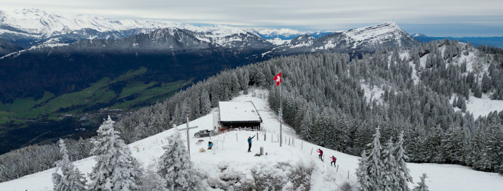 Schneeschuhwanderung Schönalphütte - Wildspitz - Gnipen - Panorama 2