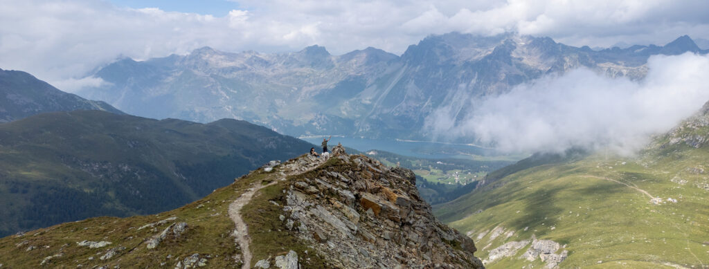 Rundwanderung Sils - Piz Chüern - Lej Sgrischus - Panorama 1