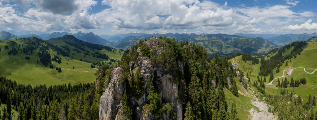 Rundwanderung Horneggli - Horeflue - Saanerslochflue - Panorama 1