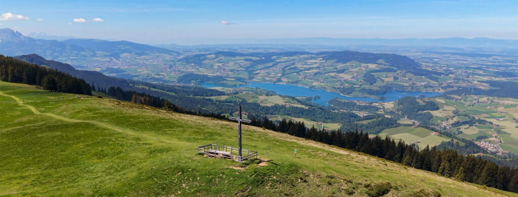 Rundwanderung Le Brand - Le Cousimbert - La Berra - Panorama 1