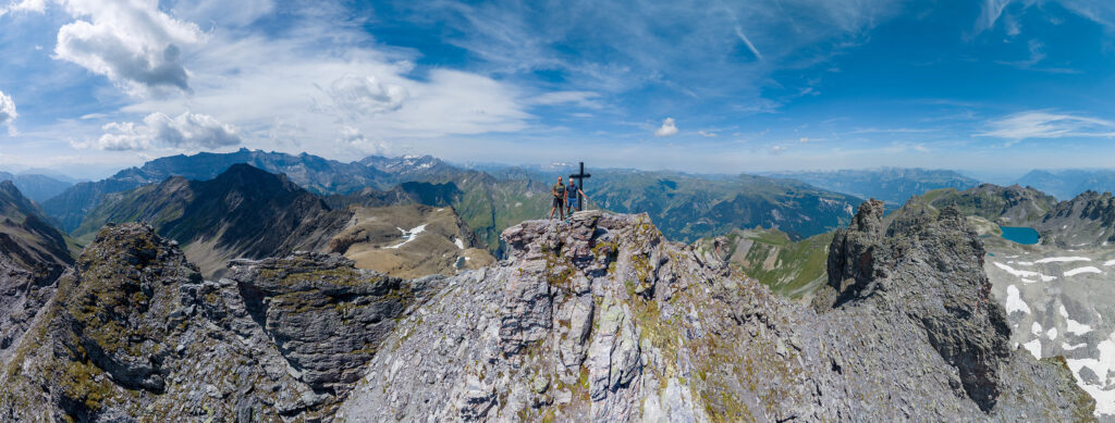 Rundwanderung Pizolhütte - Pizol - Hochwart - 5 Seen - Panorama 2