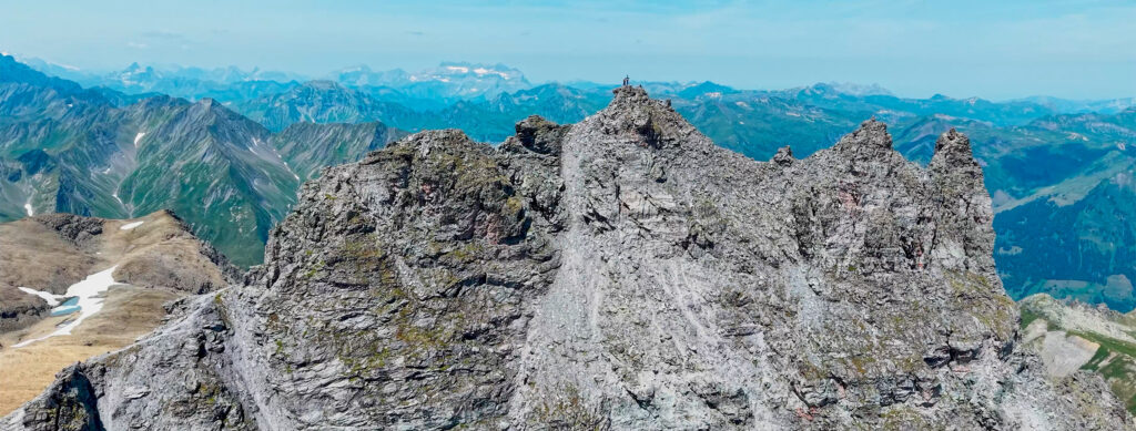 Rundwanderung Pizolhütte - Pizol - Hochwart - 5 Seen - Panorama 3